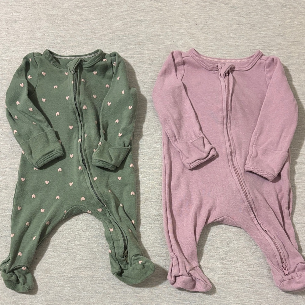 Cloud Island Kids Footies - Green with Pink Hearts and Solid Pink